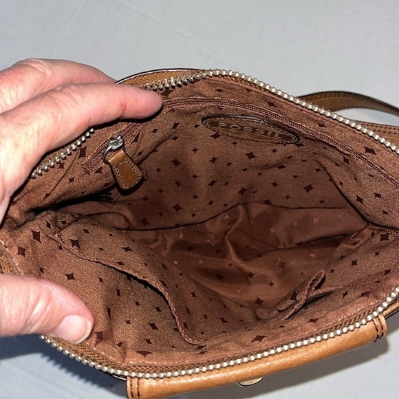 VTG-fossil-Boho, Marlow Crossbody Chestnut pebbled leather Crossbody purse/bag - Picture 8 of 16